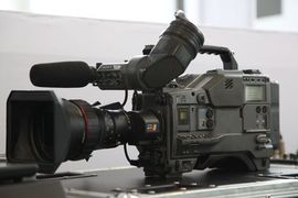 畅响演出主播照片