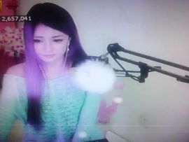 😸熱饅頭主播照片