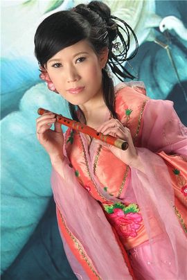 雾里水中花主播照片