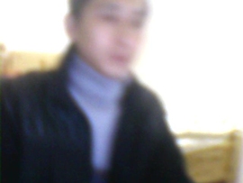 曲终人在主播照片
