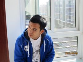 白了白白白ㄨ度哥主播照片