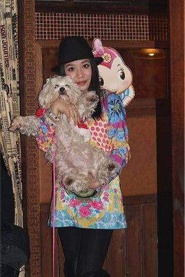 可爱丹儿主播照片