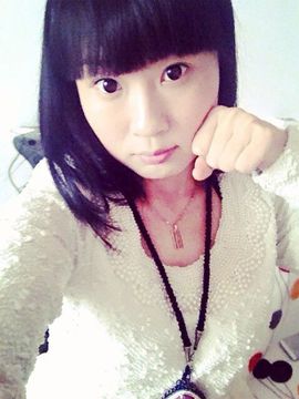 董安安主播照片