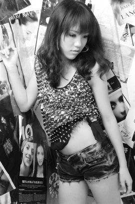 ╭(╯3╰)╮胡闹闹主播照片