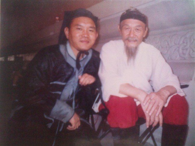 ╰︶渲染丶離別殤的主播照片