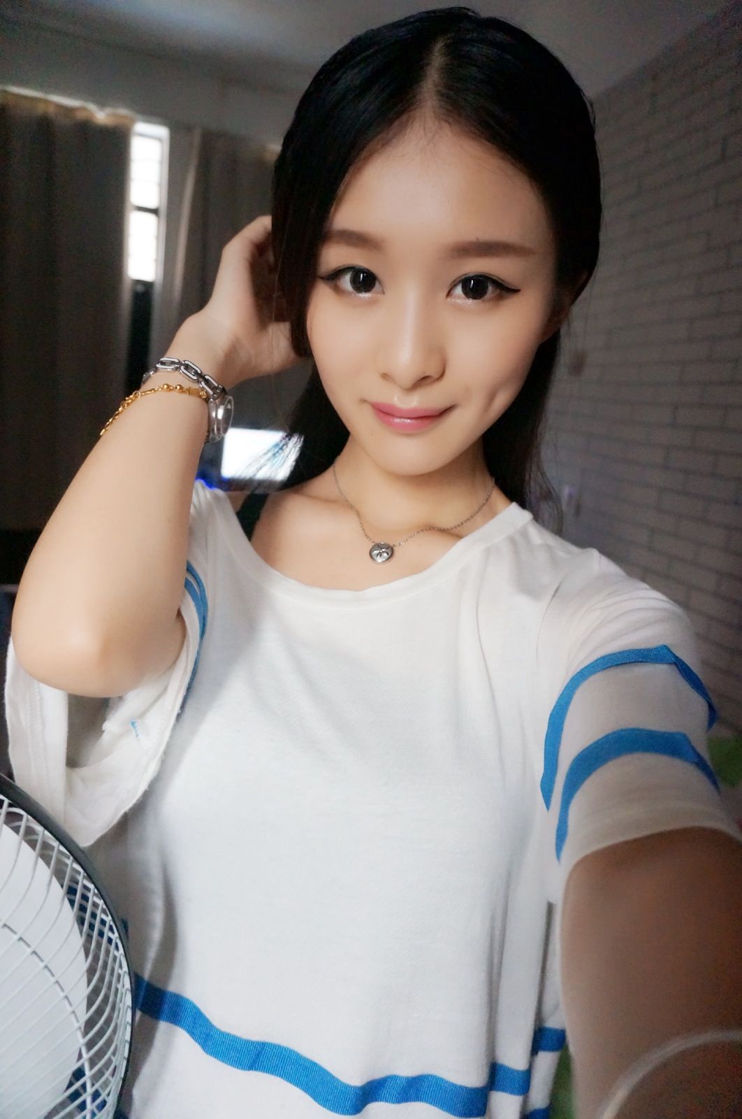 ◕‿-｡芊芊kiki的主播照片