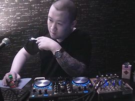 音乐人DJ阿药。主播照片