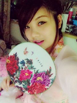 小欣欣，到此一游主播照片