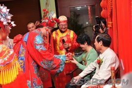 京城中式司仪二师兄主播照片