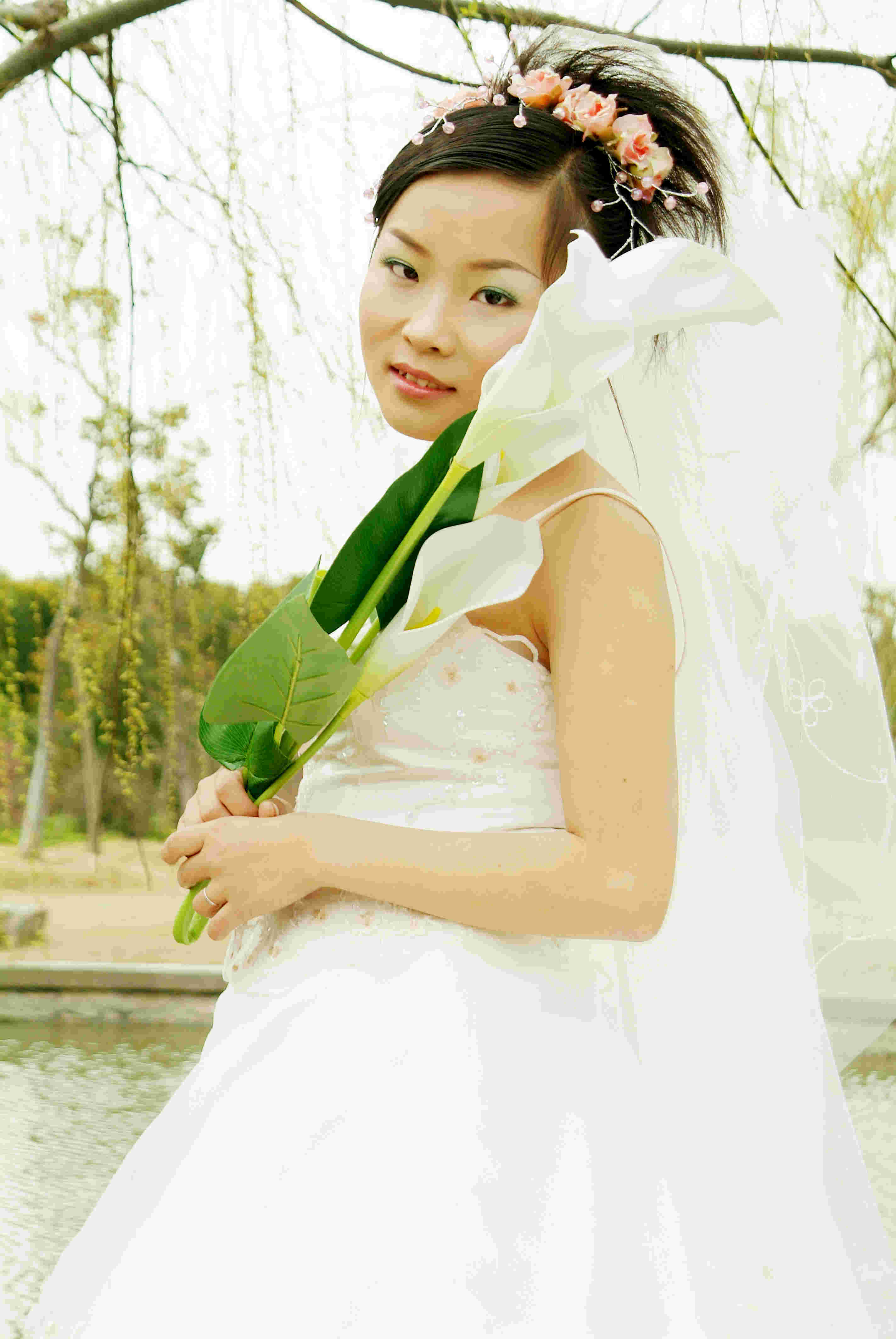叶彩莲主播照片