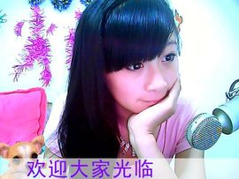 艺校小美主播照片