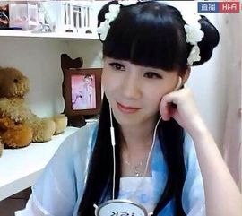 じ★╮凡间精灵小小✿主播照片