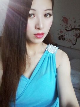 永爱哒哒主播照片