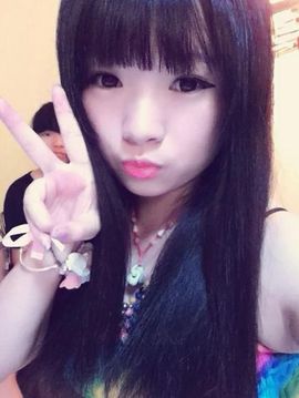 股市里的鹰主播照片