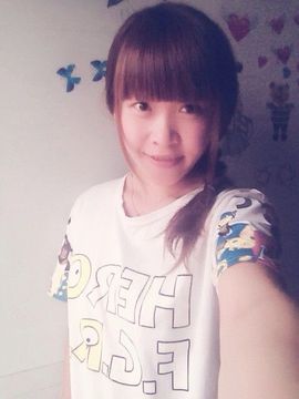 鱼七七主播照片