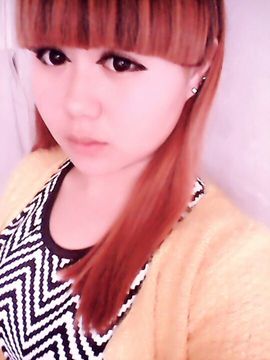 筱艺丶狠拽主播照片