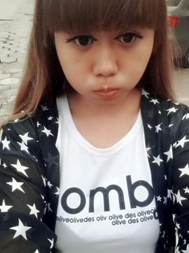 筱艺丶狠拽主播照片