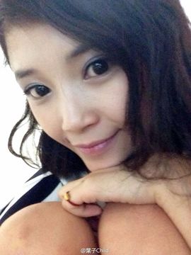 Taozi桃子主播照片