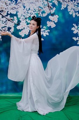 或若娲女沉湖底主播照片