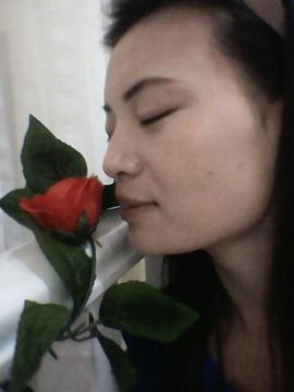 或若娲女沉湖底主播照片