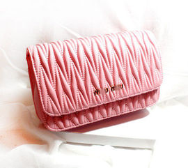 余霜玲主播照片