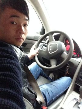 小.陆主播照片