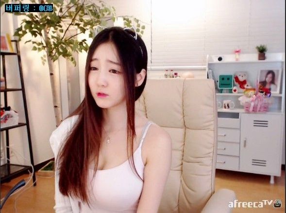 请问小姐您贵姓的主播照片