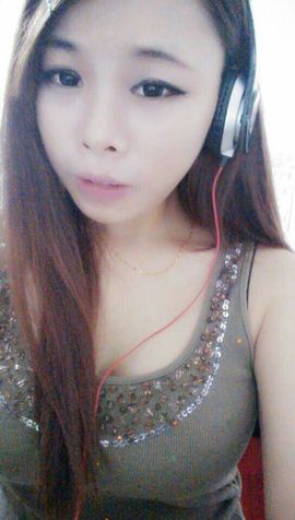 爱笑的玉米主播照片