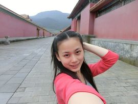 珊珊shan主播照片