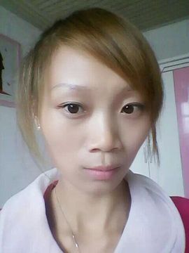 张妃婵主播照片