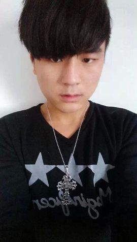 董晓松主播照片