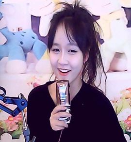 -貝貝主播照片