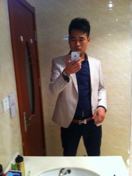 ..聆听主播照片