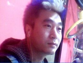 love孩儿他爹主播照片