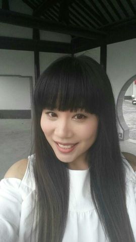 爱丽姐521主播照片