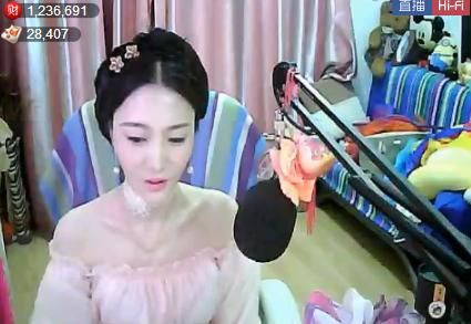 风中的风铃的图片