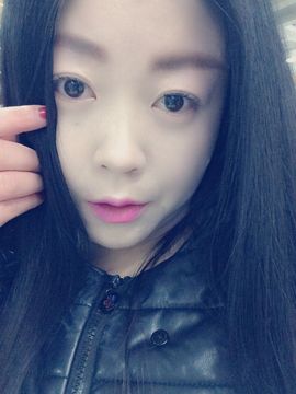 可小爱℃主播照片