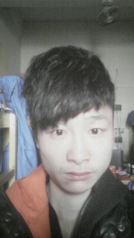 帅帅小狼🐺主播照片