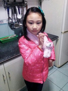 七岁女孩徐可儿主播照片