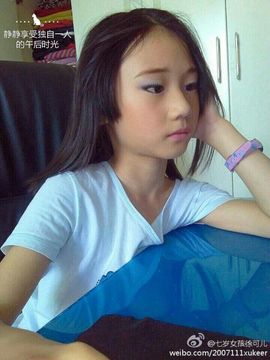 七岁女孩徐可儿主播照片
