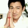 一粒沙，吹进眼眸