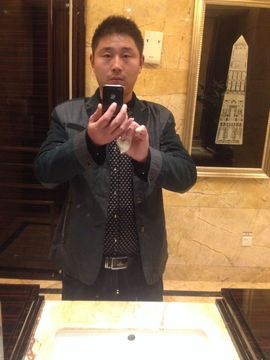 重庆两江新区：晚秋主播照片