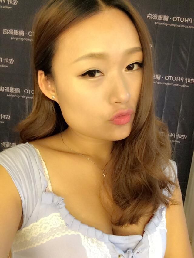 ◕‿-｡小藏獒主播照片