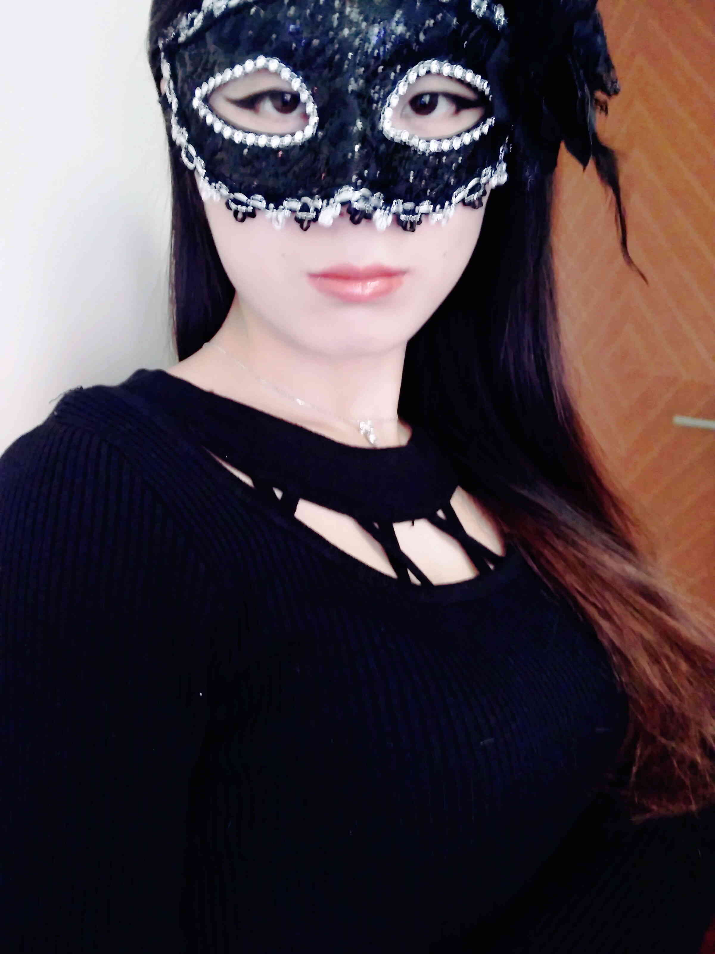 白色郁金香1的主播照片