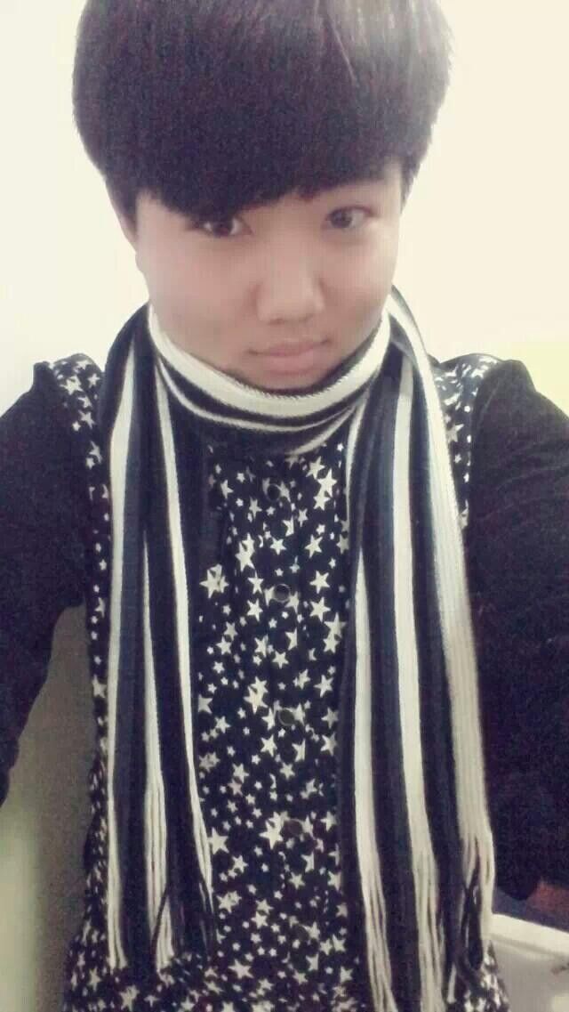 视频主播何总的主播照片