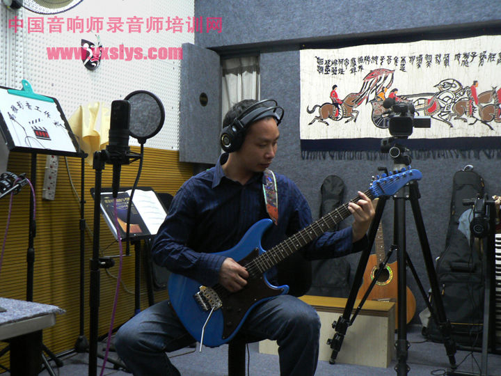 音响师录音师培训的主播照片