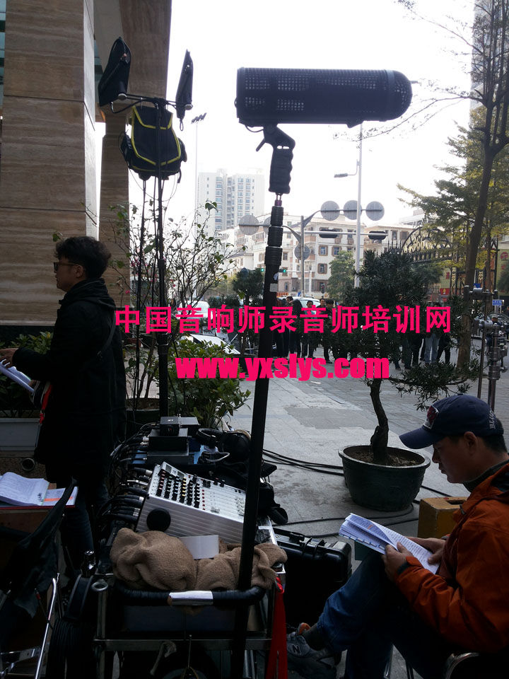 音响师录音师培训的主播照片