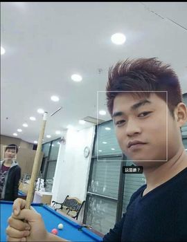 温暖的健少主播照片