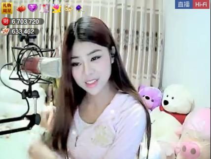 风中的风铃的图片