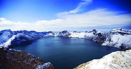 靠镨青年主播照片